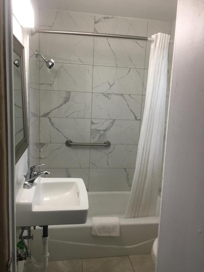 A1A Travel Inn Ormond Beach Bagian luar foto