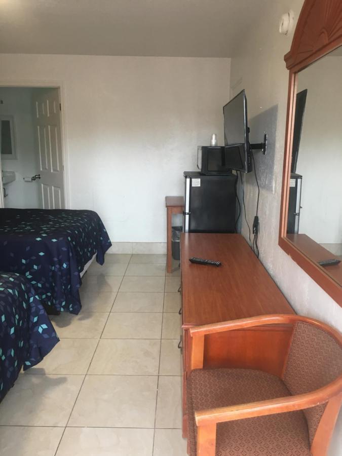 A1A Travel Inn Ormond Beach Bagian luar foto